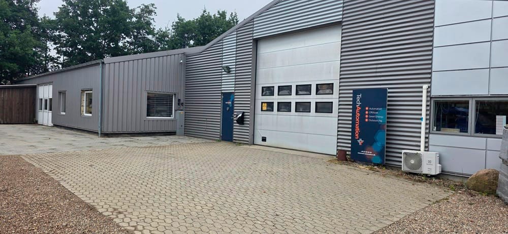 Tech Centre Vejle — Tech Eltavlers tavleværksted på Tirsbækvej
